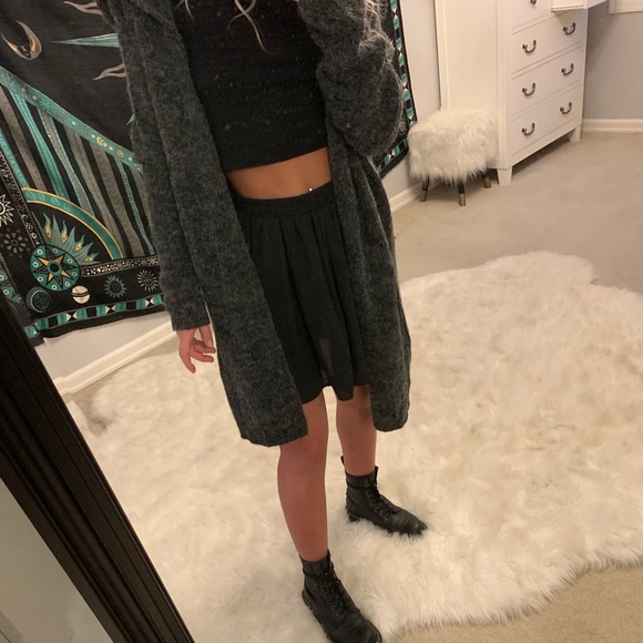 brandy melville skirt - Picture 3 of 4